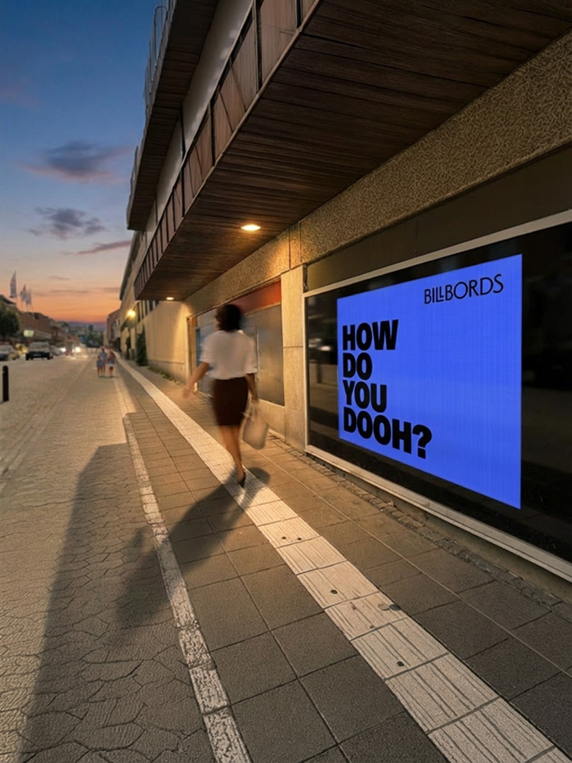 Centrum — digital reklamskärm i Ronneby